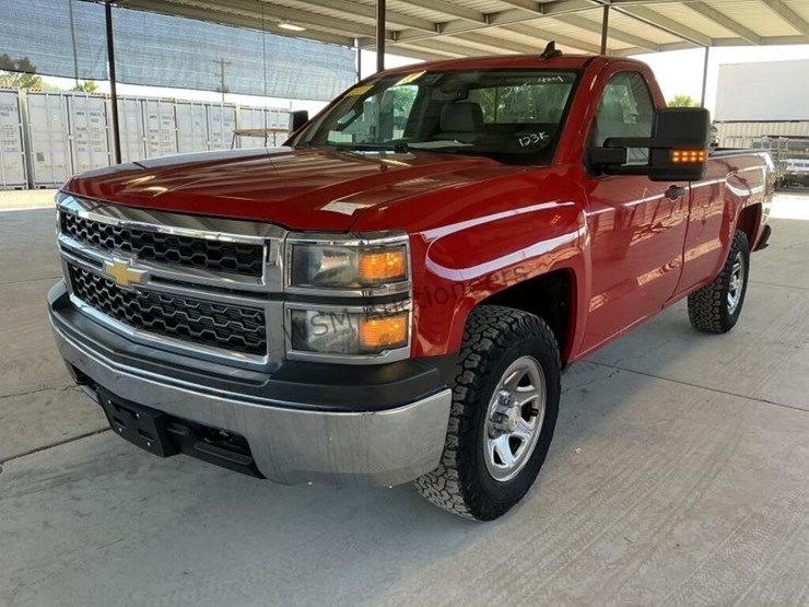 2015-chevrolet-silverado-1500-image-4
