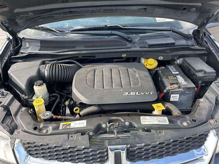 2016-dodge-grand-caravan-image-7