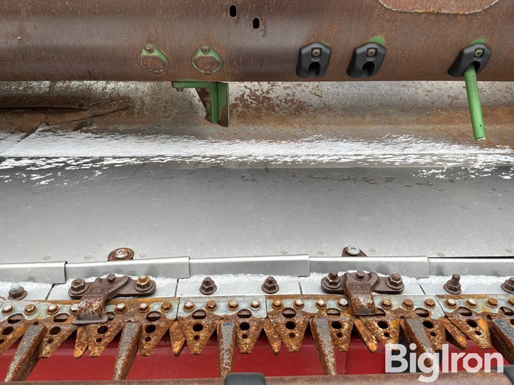 2011-john-deere-635f-image-19