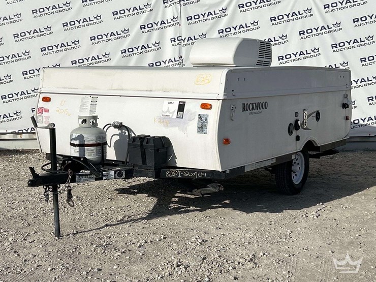 2015-forest-river-rockwood-freedom-s/a-pop-up-trailer-image-1