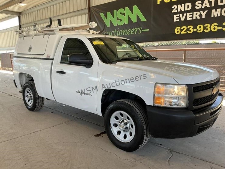 2012-chevrolet-silverado-1500-image-2