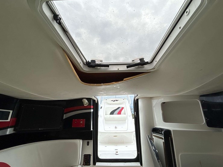 2014-glasstream-360-scx-twin-400r-mercury's-with-triple-axle-aluminum-trailer-image-25