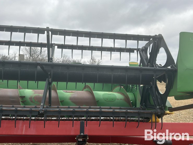 2011-john-deere-635f-image-11