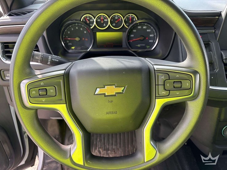 2023-chevrolet-tahoe-image-12