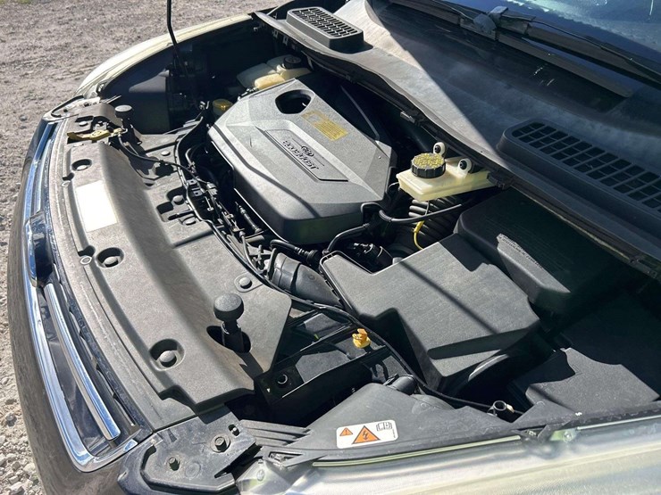 2014-ford-escape-titanium-image-8