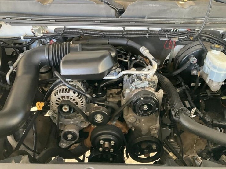 2012-chevrolet-silverado-1500-image-10