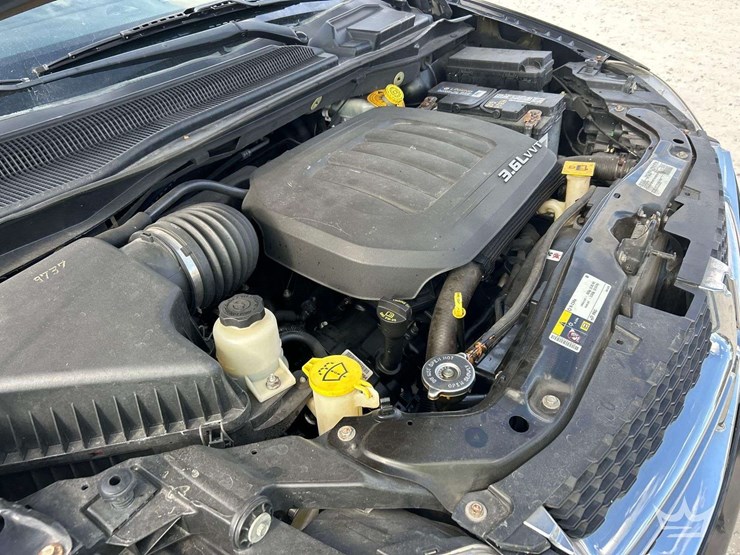 2016-dodge-grand-caravan-image-9