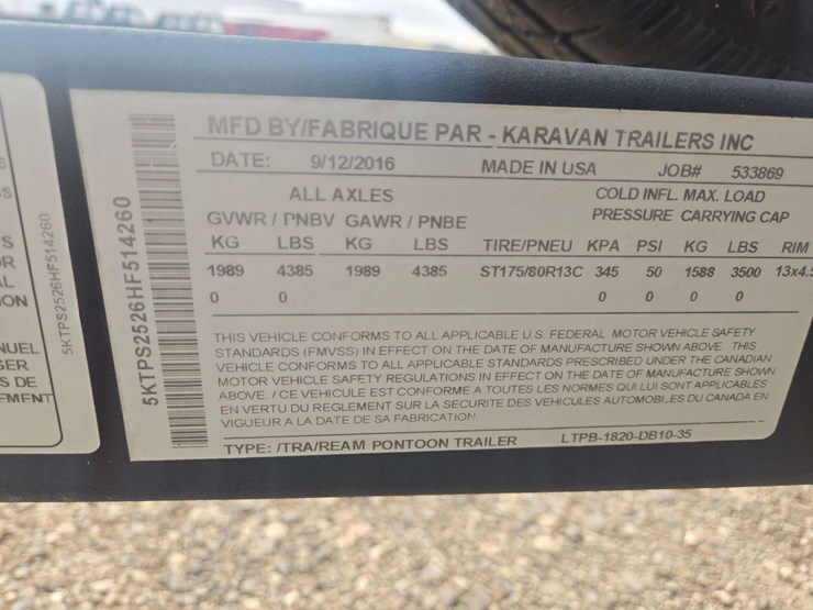 2017-lowe-ss210-pontoon-boat-image-9