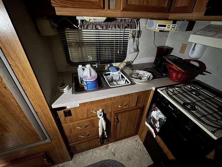 coachmen-catalina-lite-hw-22'-travel-trailer-image-27