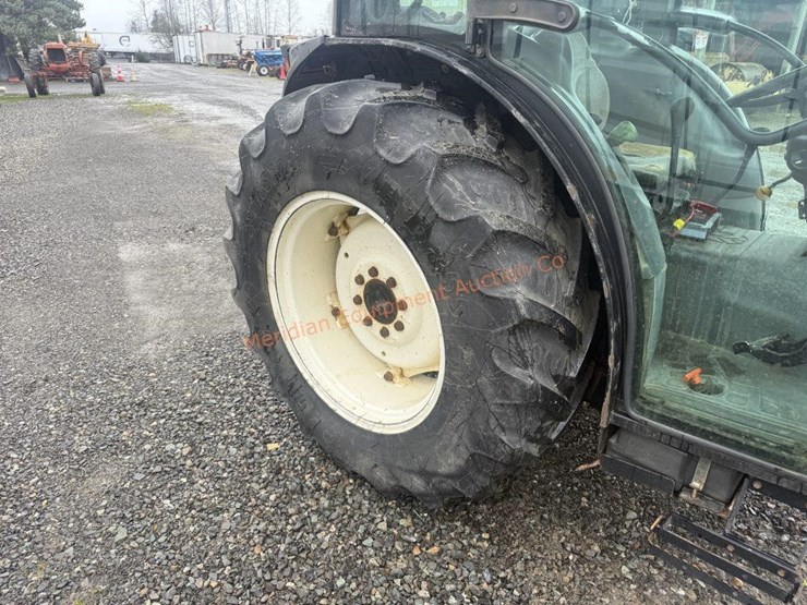 new-holland-tn95fa-image-23