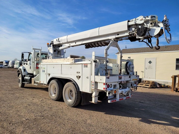 2009-international-harvester-sx525-truck-digger-derrick-truck-image-14