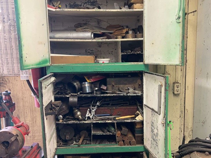tool-cabinets-with-contents-and-arc-welder-image-4
