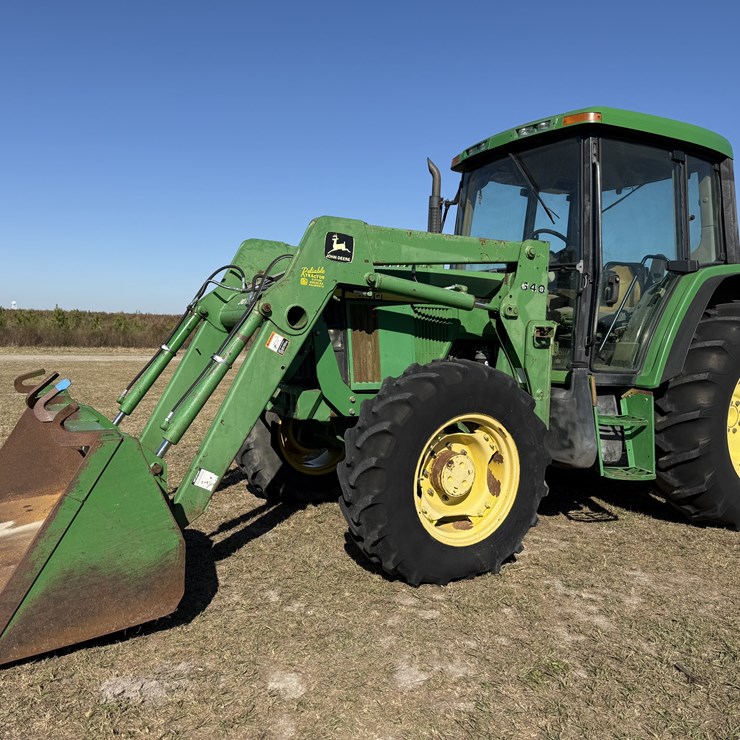 JOHN DEERE 6210