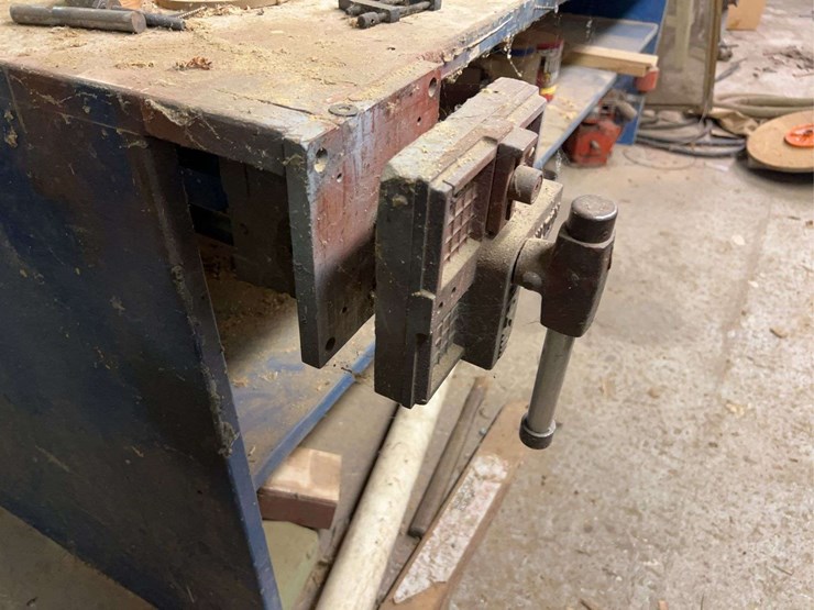 contents-of-wood-working-room-image-29