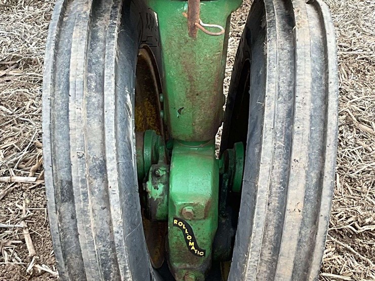 john-deere-70-image-17