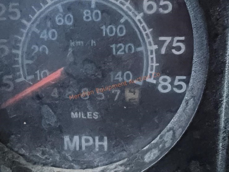 1988-international-s1700-image-28