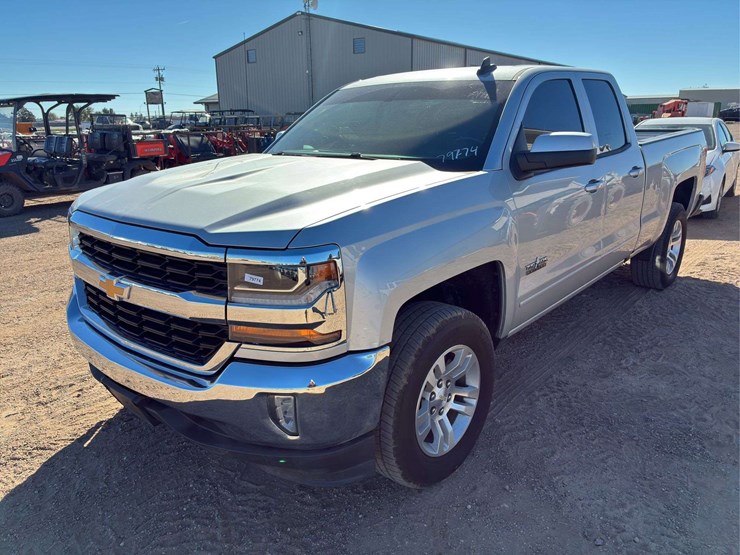 chevrolet-silverado-1500-lt-image-1