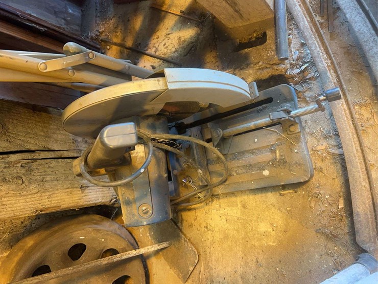 contents-of-wall-image-2