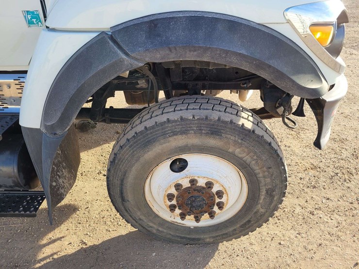 2009-international-harvester-sx525-truck-digger-derrick-truck-image-34