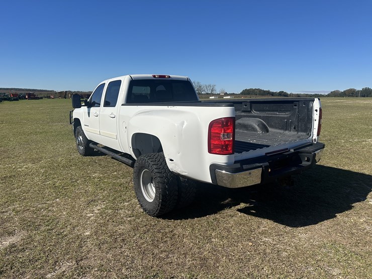 2007-chevrolet-silverado-3500hd-image-2