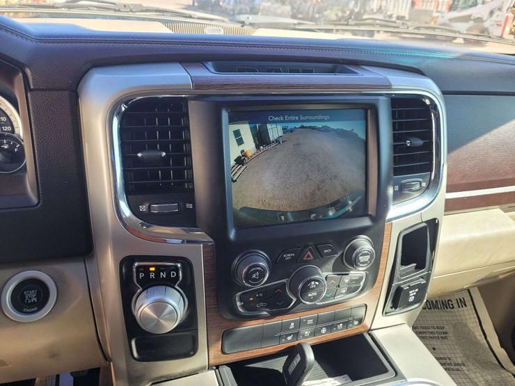 ram-1500-laramie-image-12