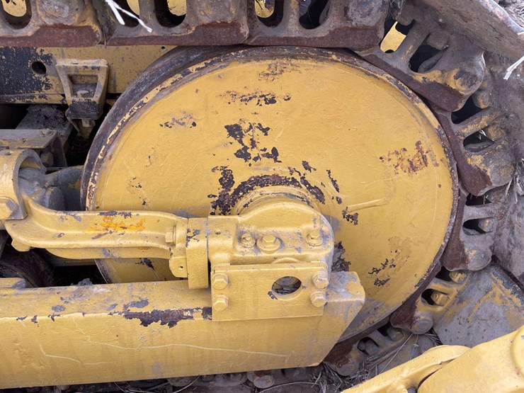 caterpillar-d4d-image-13