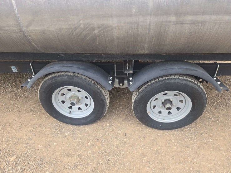 2017-lowe-ss210-pontoon-boat-image-5