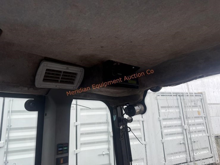 new-holland-tn95fa-image-41