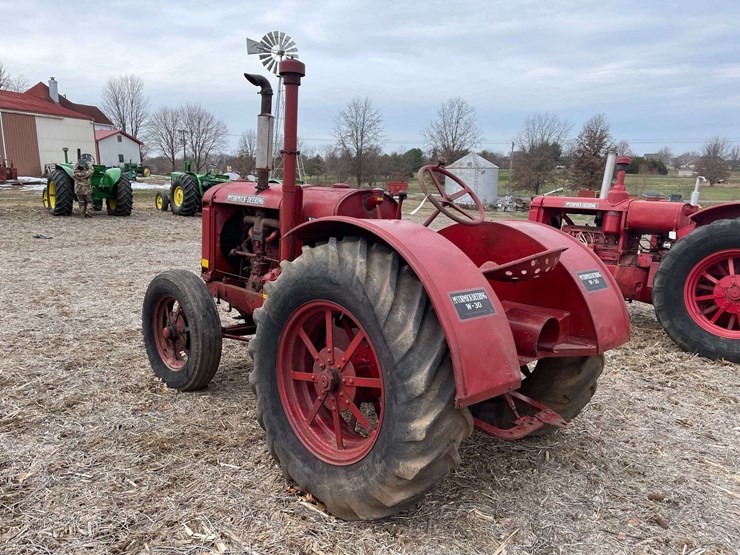 mccormick-deering-w-30-wide-front-on-rubber-image-3