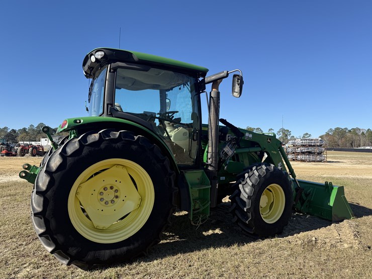 john-deere-6125r-image-3