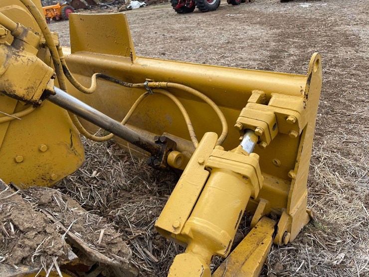 caterpillar-d4d-image-52