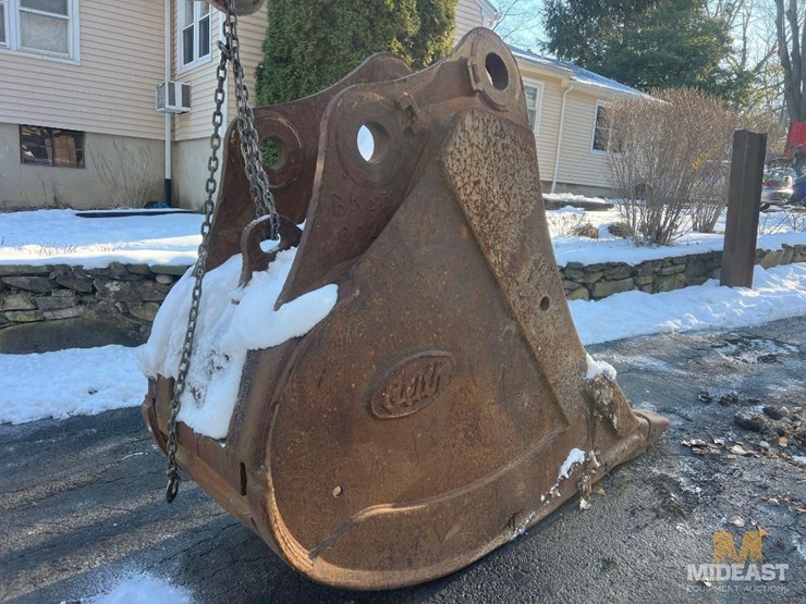 36-670-digging-bucket-image-4