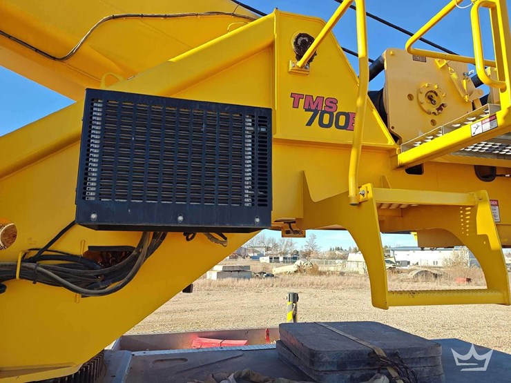 2014-grove-tms700e-image-32