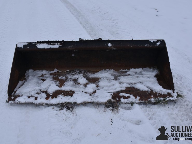 cat-material-bucket-image-2