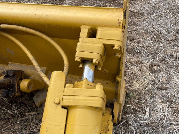 caterpillar-d4d-image-51