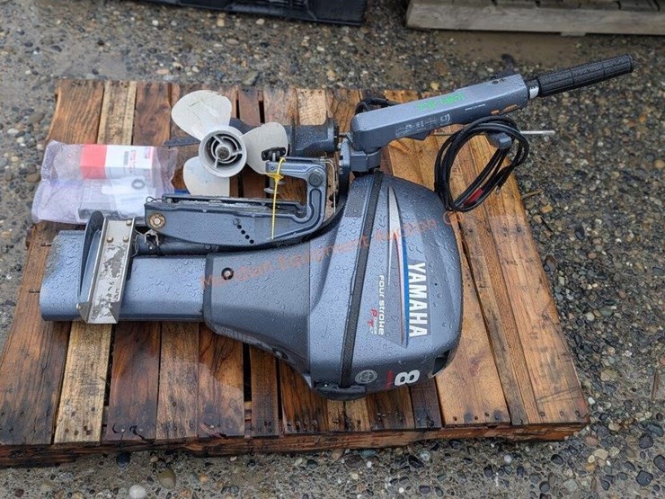 yamaha-4-stroke-boat-motor-image-1