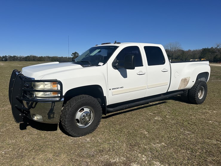 2007-chevrolet-silverado-3500hd-image-1
