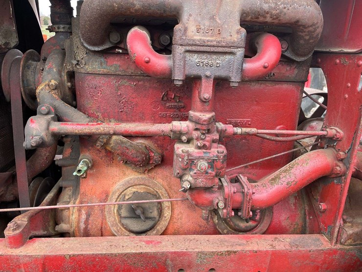 mccormick-deering-w-30-wide-front-on-rubber-image-21