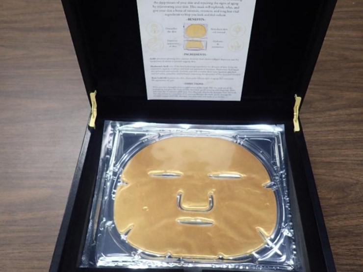 di'myoor-24k-gold-face-and-neck-deep-tissue-mask---tag-#-9645-image-2