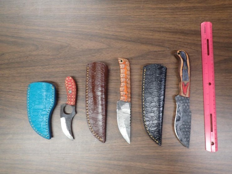 custom-damascus-knives-w/-sheath---qty-3---tag-#-6566-image-1