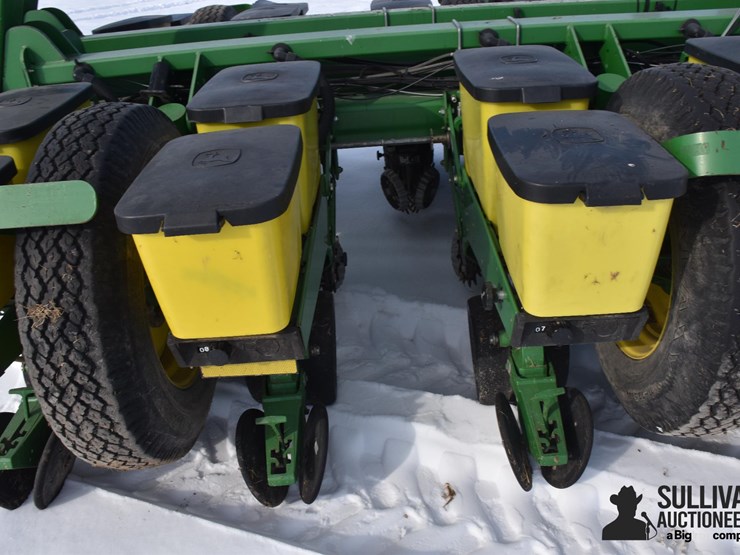 2009-john-deere-1770nt-image-18