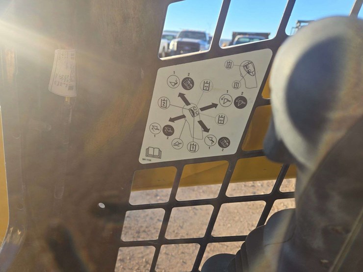 caterpillar-249d3-image-11