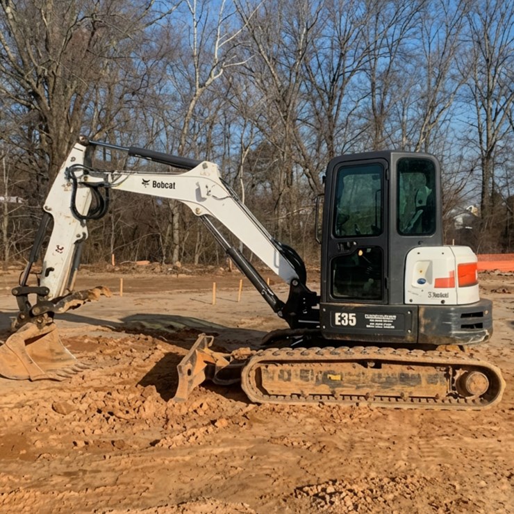BOBCAT E55