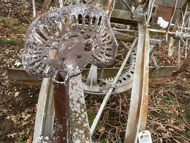 western-wheel-scraper-on-steel-image-12