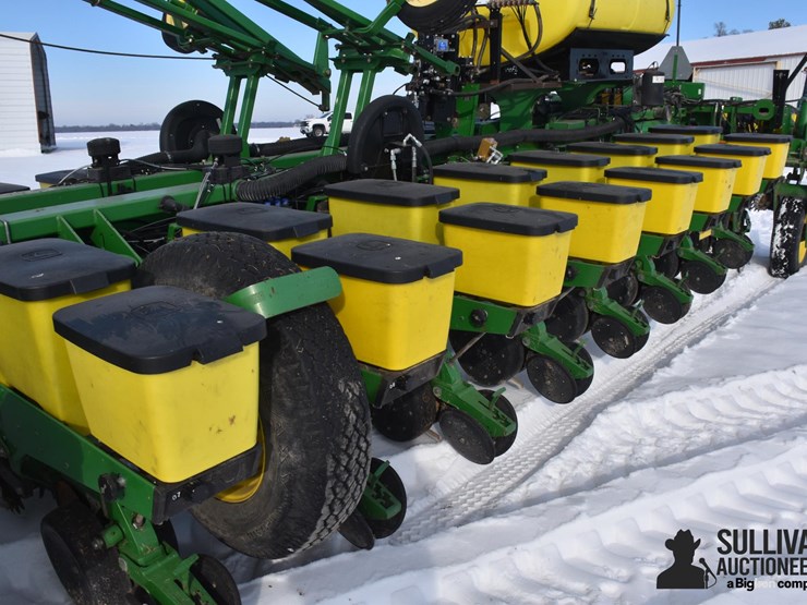 2009-john-deere-1770nt-image-17