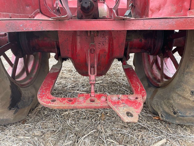 mccormick-deering-w-30-wide-front-on-rubber-image-38