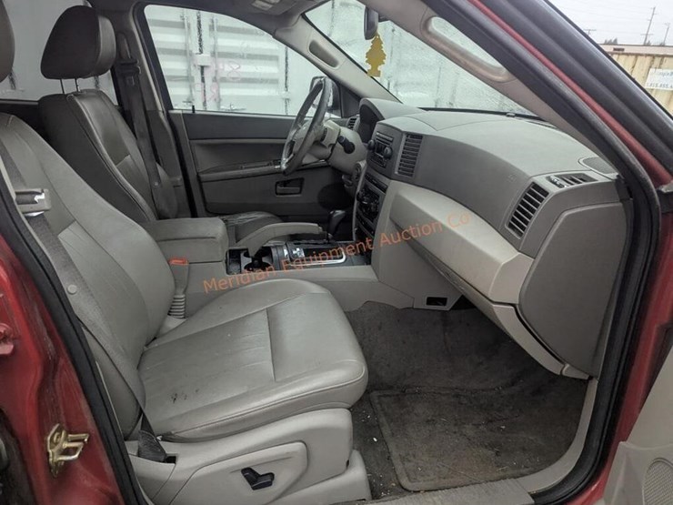 jeep-grand-cherokee-laredo-image-20