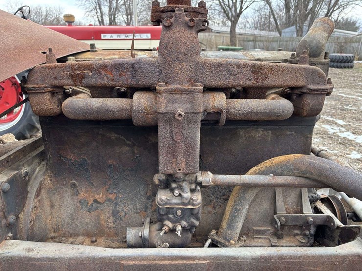 mccormick-deering-wk-40-parts-tractor-image-31