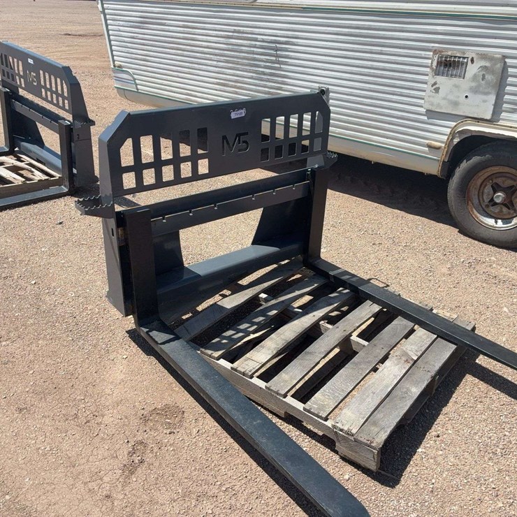 Skid Steer Pallet Forks
