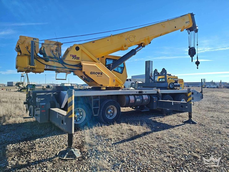 2014-grove-tms700e-image-4